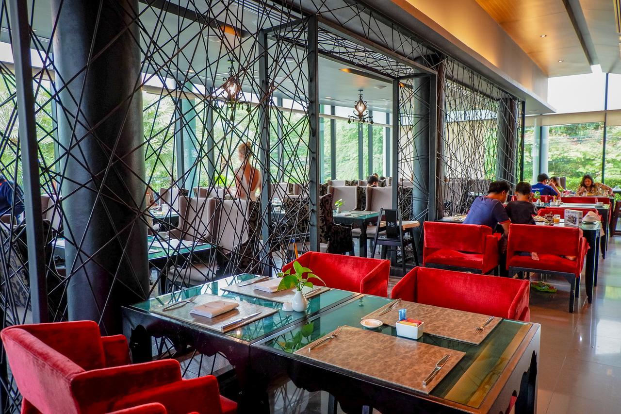 Z Through By The Zign Hotel Pattaya Exterior foto